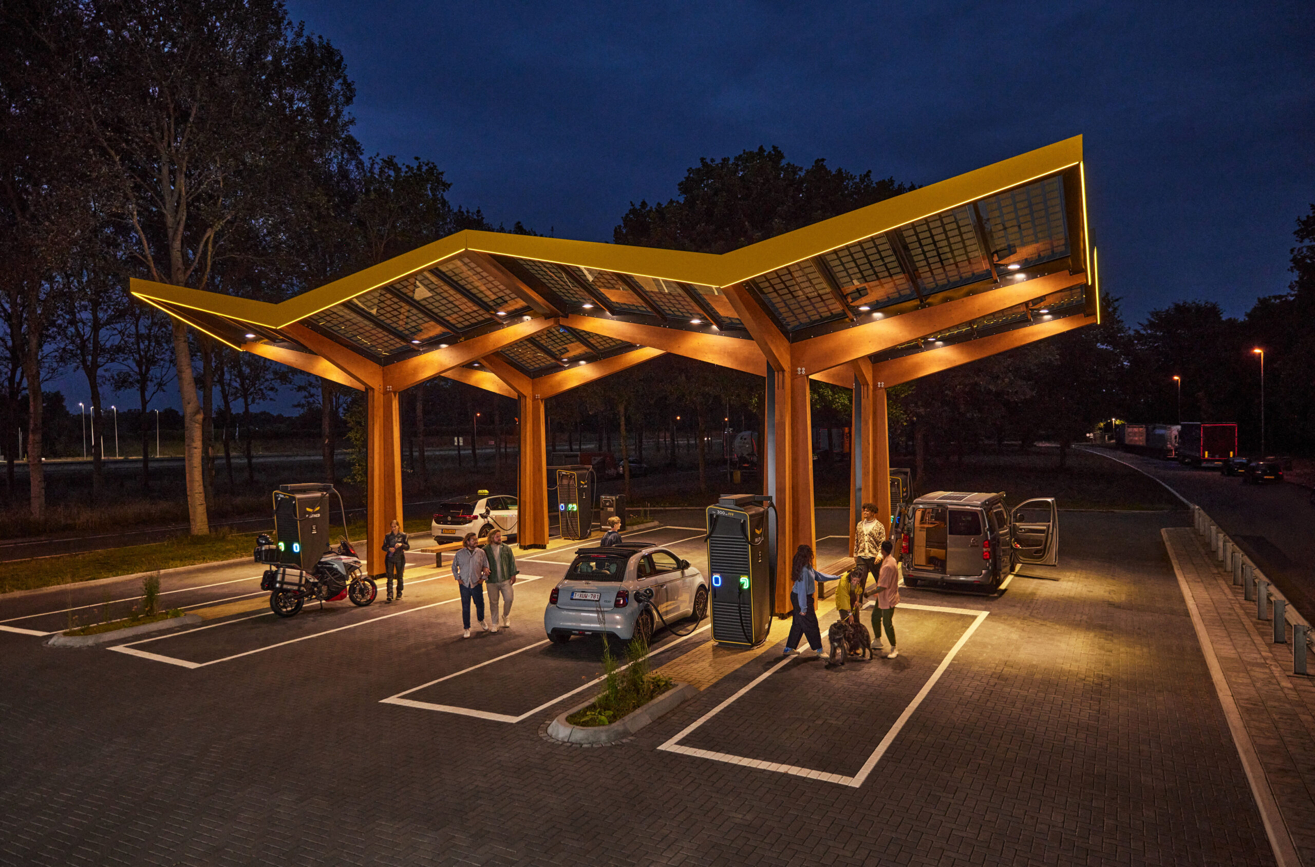 Ultra-Rapid EV Charging Hubs